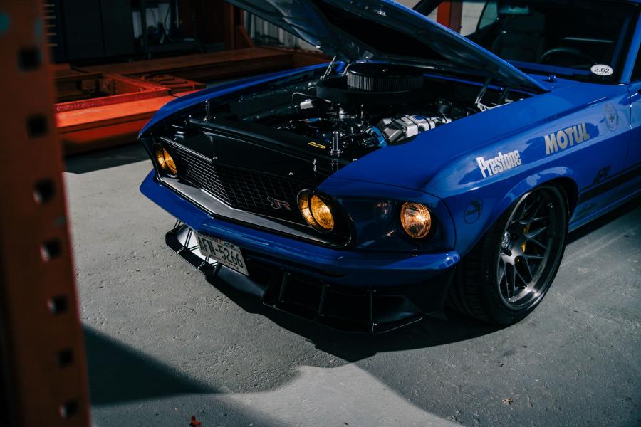 Моторный отсек Ford Mustang Mach 1 R Unkl by Ringbrothers 2019 года  (фото 130 из 170)